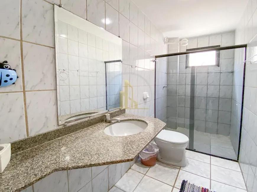 Praia do Morro: Beachfront Suite with Wi-Fi and Covered Parking Guarapari Exterior photo